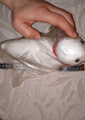 Beyaz ve gri Coca-Cola peluş oyuncak fok - Görsel 2