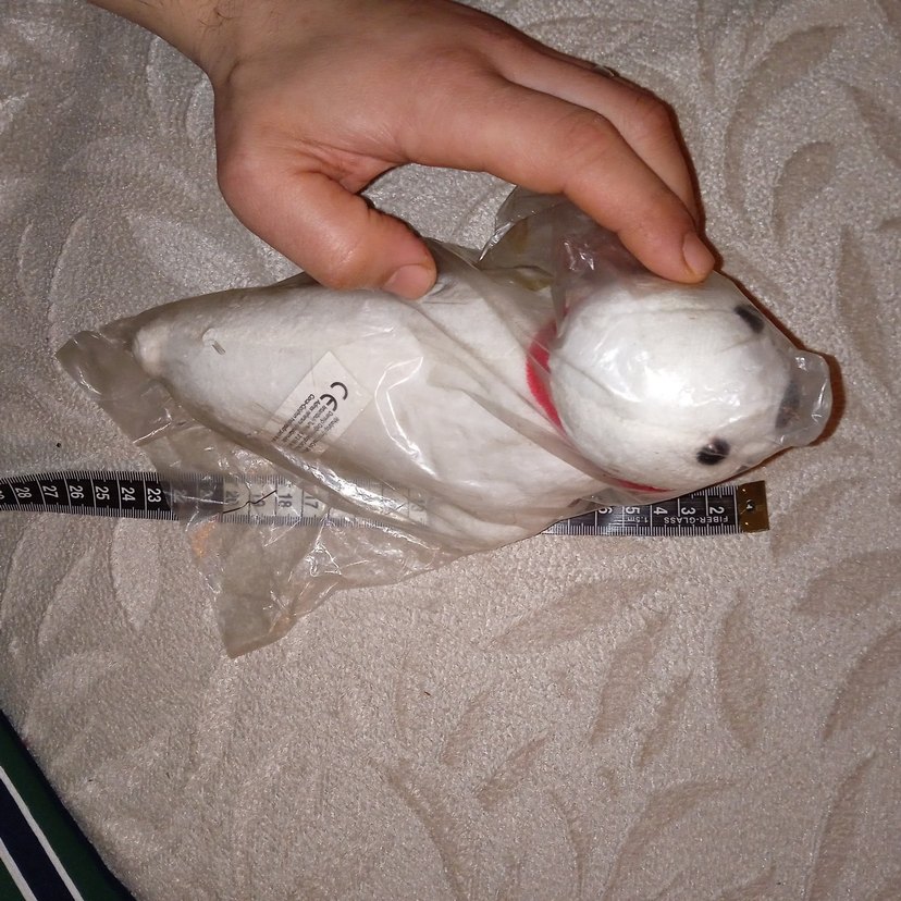 Beyaz ve gri Coca-Cola peluş oyuncak fok - Görsel 2