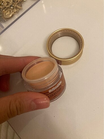 Beden Renk Skinfood Concealer 01