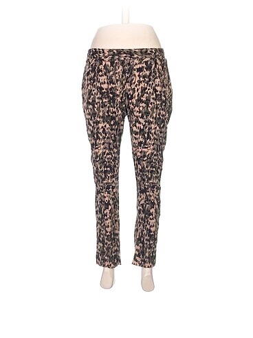 LC Waikiki Kumaş Pantolon %70 İndirimli.