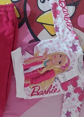 Barbie desenli kız çoçuk takımı 