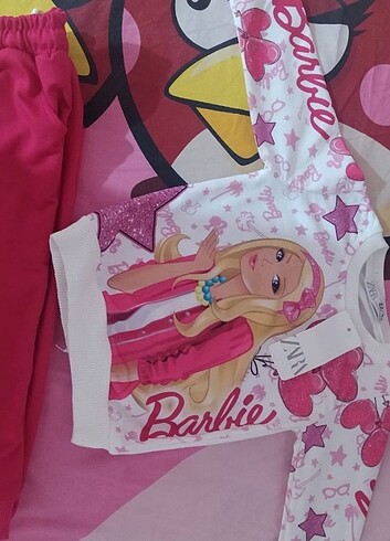 2 Yaş Beden Barbie desenli kız çoçuk takımı 