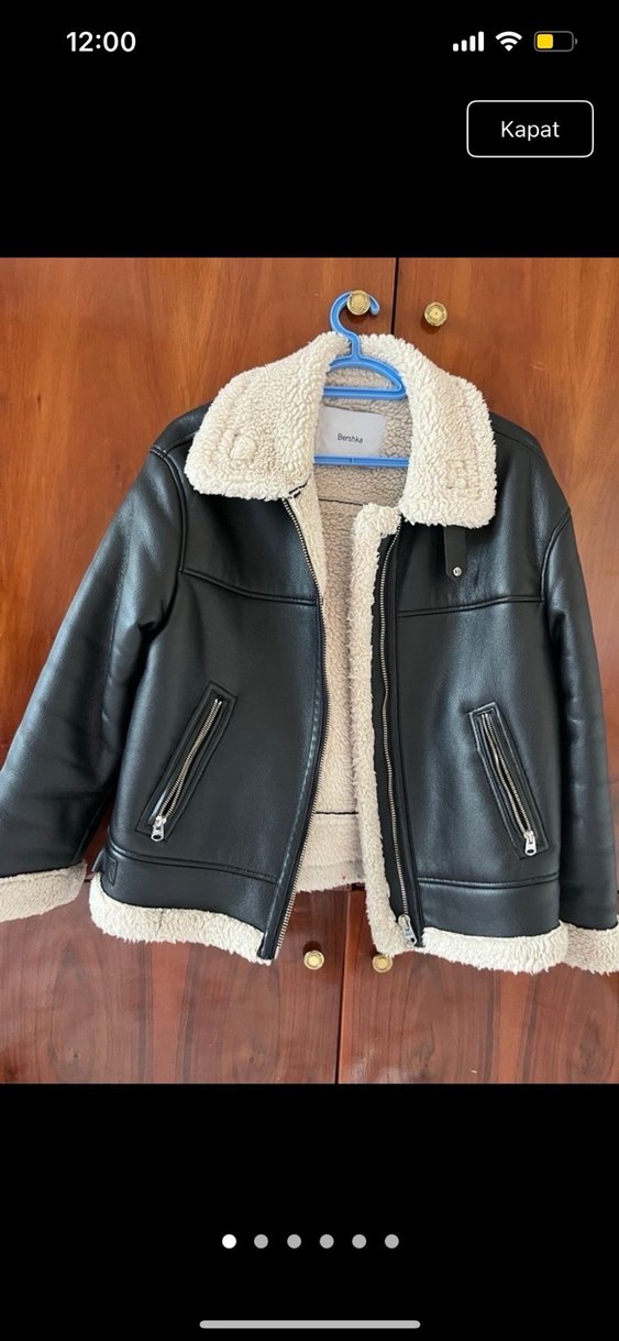 Bershka Siyah Kürk Detaylı Mini Deri Ceket - Görsel 2