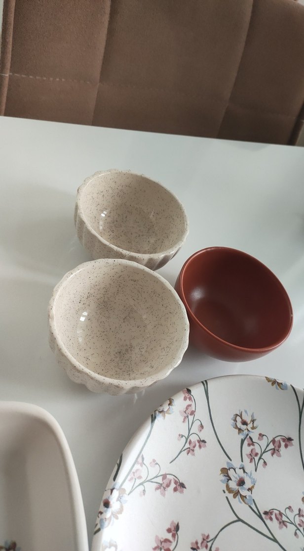 Çiçek Desenli Beyaz Yemek Takımı - Görsel 4