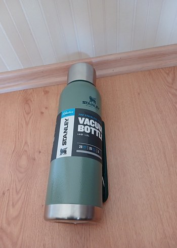 Stanley Adventure Vacuum Bottle 1.3 L - Görsel 2