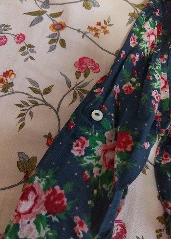 Çiçek Desenli Uzun Kollu Kız Gömleği - Görsel 5