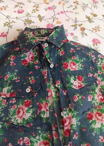 Çiçek Desenli Uzun Kollu Kız Gömleği - Görsel 3