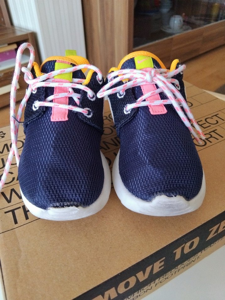 Nike Kız Çocuk Yazlık Ayakkabı - Görsel 2