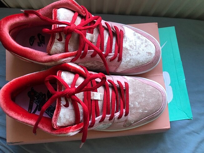STRANGE LOVE DUNK SB