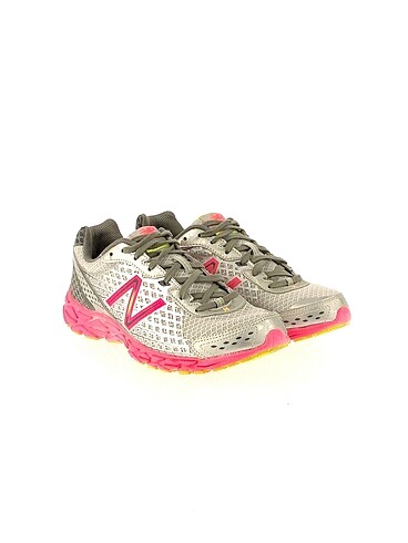 New Balance New Balance Spor Ayakkabı %70 İndirimli.