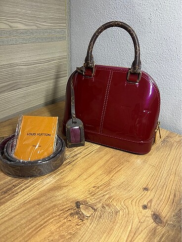 LOUIS VUITTON ÇANTA A+ KALİTE