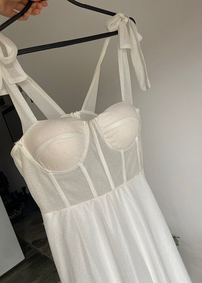 Simli Bağlama Detaylı Midi Abiye - Görsel 3