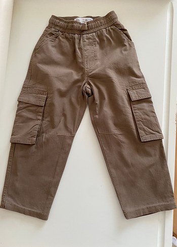 Zara erkek çocuk pantolon