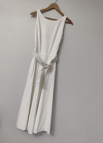 Beyaz şık elbise - Görsel 2