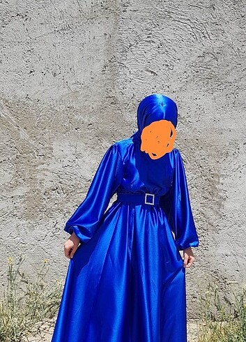 39 Beden mavi Renk Saten elbise şal kiralık da verilir 200 tl