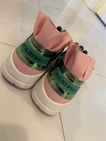 38 Beden Tertemiz sneaker