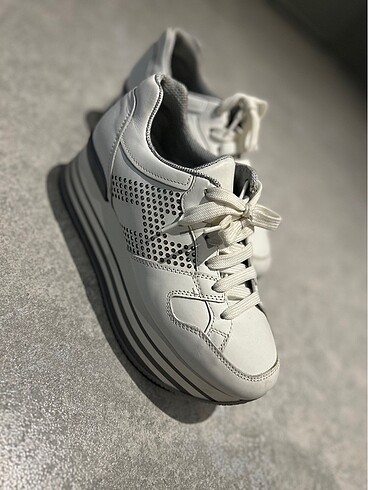 Hogan sneaker