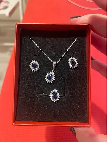 Diğer 925 Gümüş Safir taşlı damla takı setı