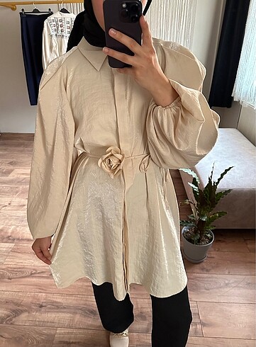 m Beden ten rengi Renk Hooops store saten chic gömlek
