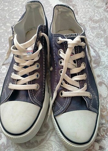 38 Beden Converse ayakkabı 