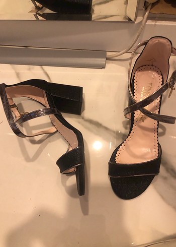 38 Beden Klasik Ventes marka Topuklu Sandalet