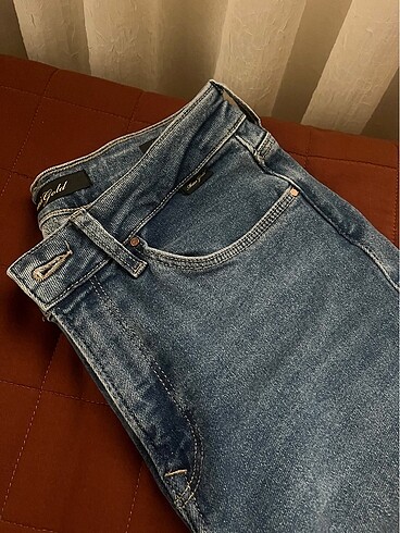 Mavi Jeans