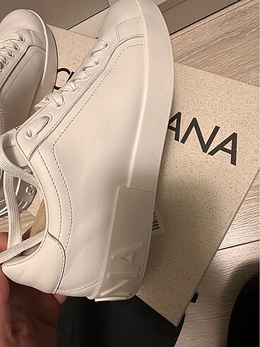 42 Beden beyaz Renk Dolce&Gabbana orjinal erkek spor ayakkabi
