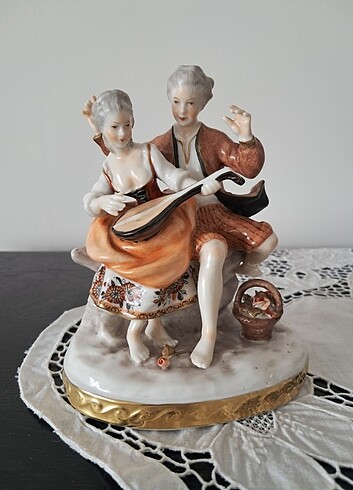 Capodimonte İtalyan Biblo