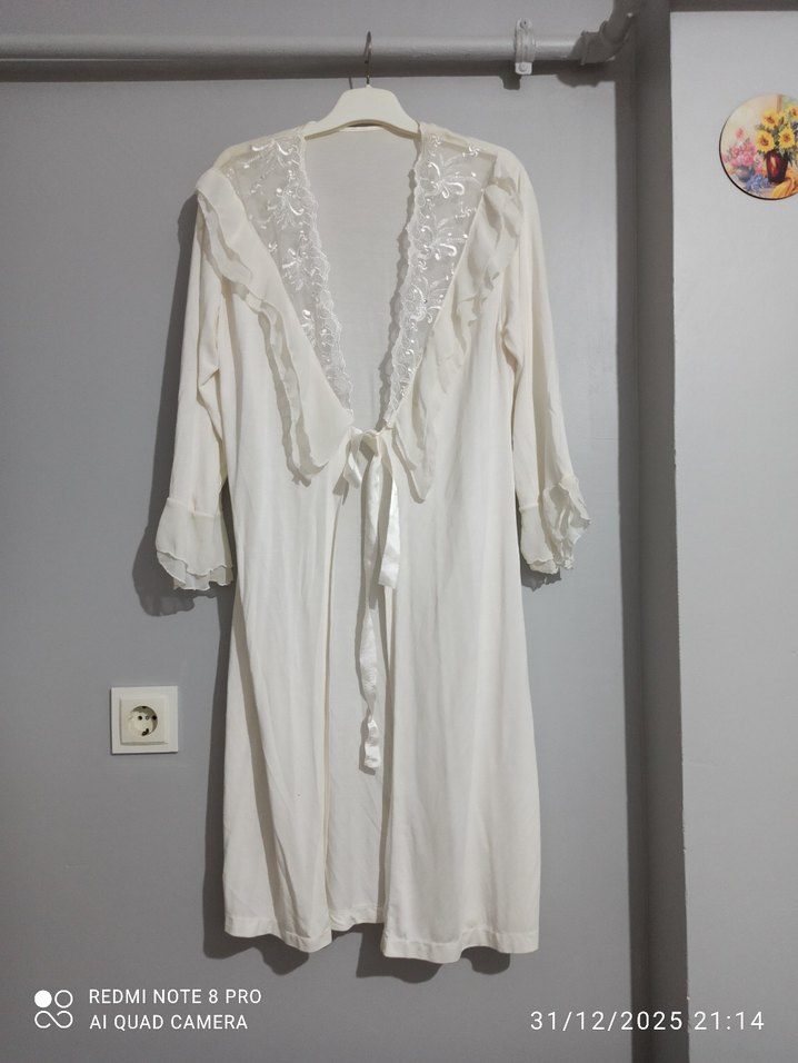 Uzun Kollu Beyaz Nakışlı Bohem Kadın Sabahlık - Görsel 2