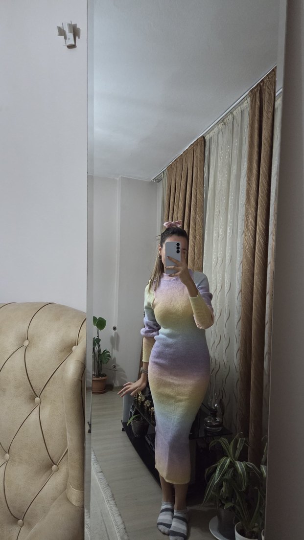 Diz Altı  Desenli Triko Elbise - Görsel 3