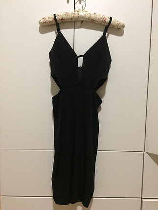Zara siyah dekolte detaylı elbise 