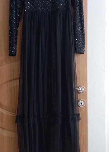 Uzun Kollu Siyah Gotik Nakışlı Uzun Abiye