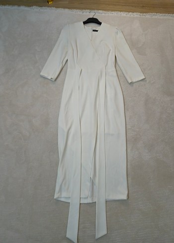 V Yaka Midi Beyaz söz Elbisesi - Görsel 3