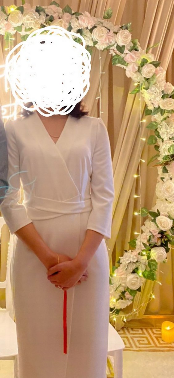 V Yaka Midi Beyaz söz Elbisesi - Görsel 2