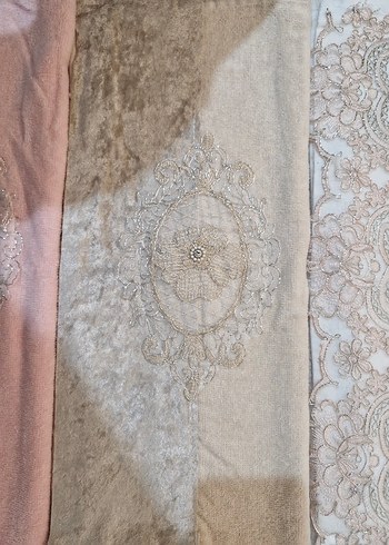 Dantel ve kadife detaylı 4 lü Hediyelik havlu set - Görsel 3