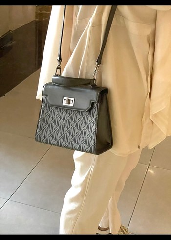 İpekyol orjinal monogram desen çanta