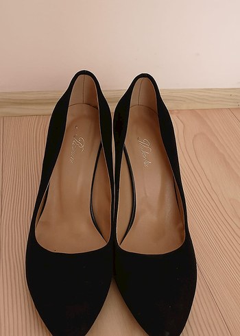 Siyah Süet Stiletto Topuklu Kadın Ayakkabı