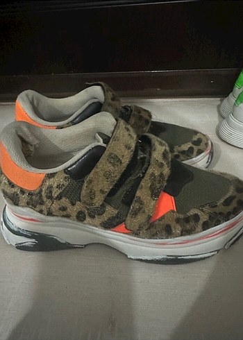 Haki Yılan Desenli Kadın Spor Ayakkabı - Görsel 2