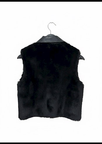 Deri Detaylı Kürklü Siyah Kadın Yelek - Görsel 2