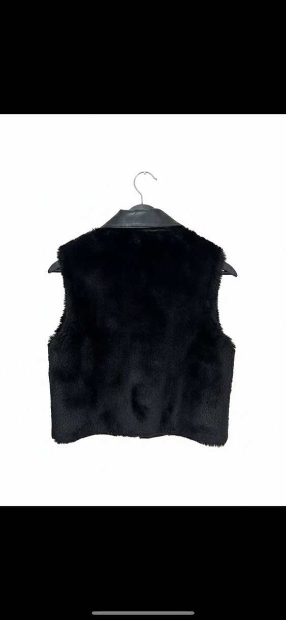 Deri Detaylı Kürklü Siyah Kadın Yelek - Görsel 2