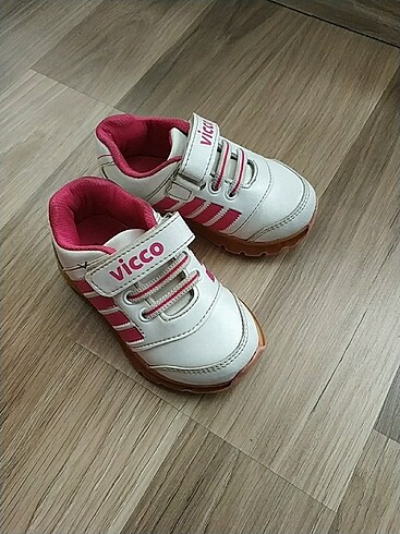 Kız çocuk spor ayakkabı