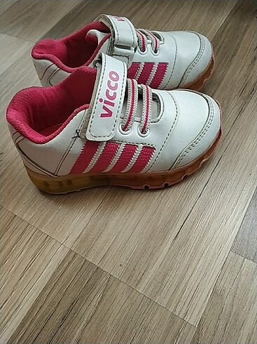 23 Beden Kız çocuk spor ayakkabı