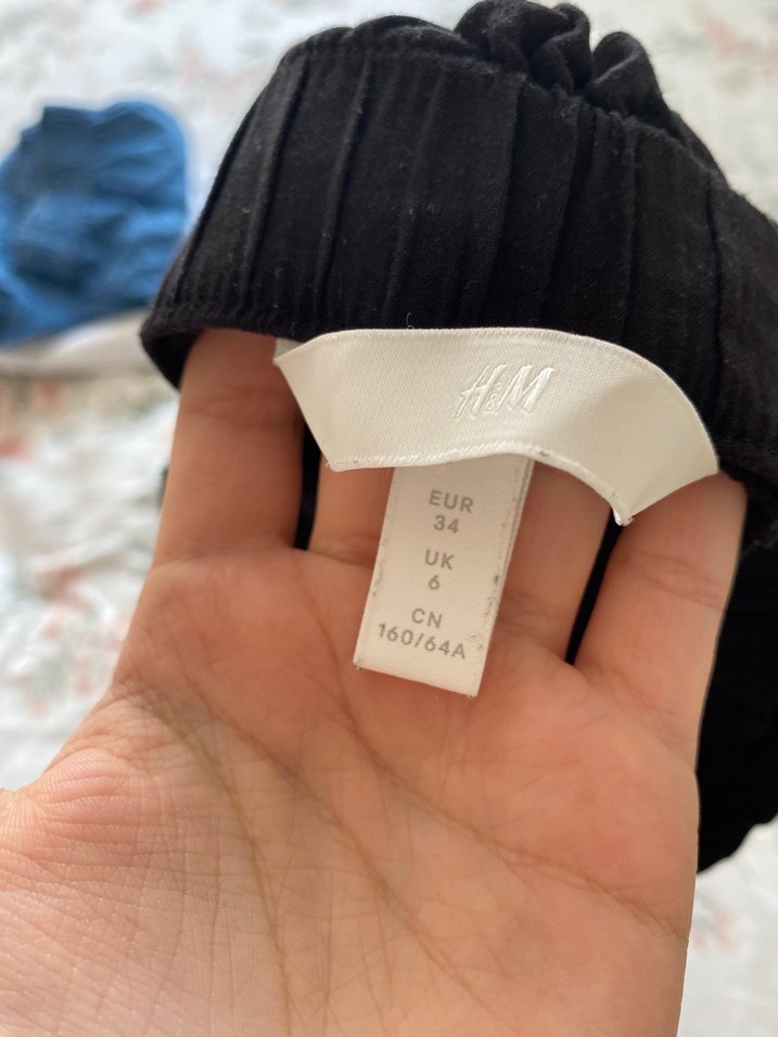 Kadın Siyah Keten Midi Ruffle Şort - Görsel 3