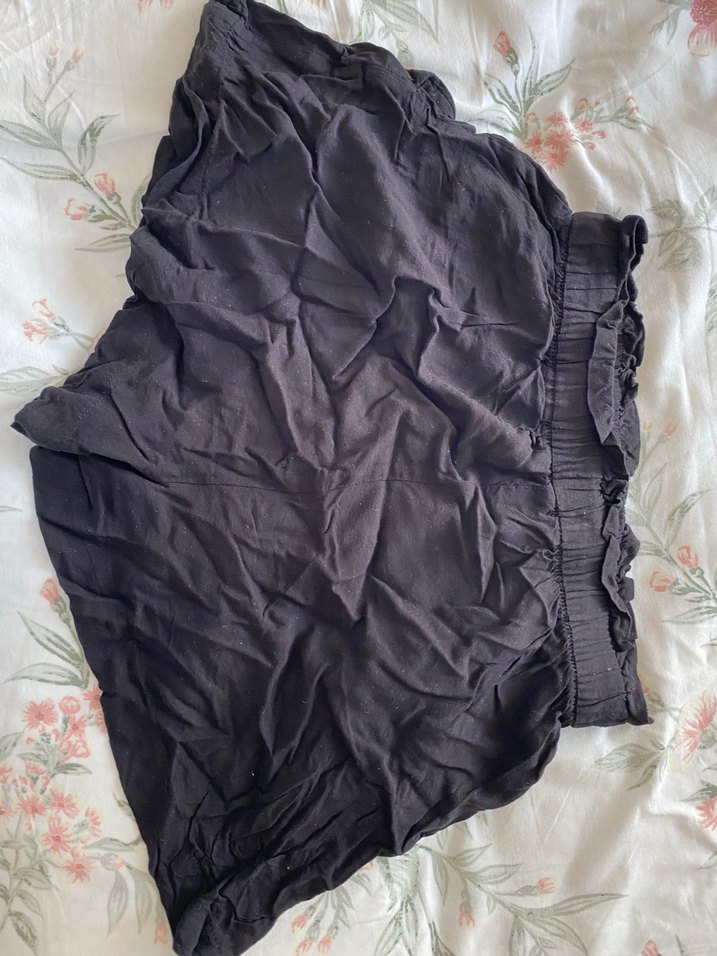 Kadın Siyah Keten Midi Ruffle Şort - Görsel 2