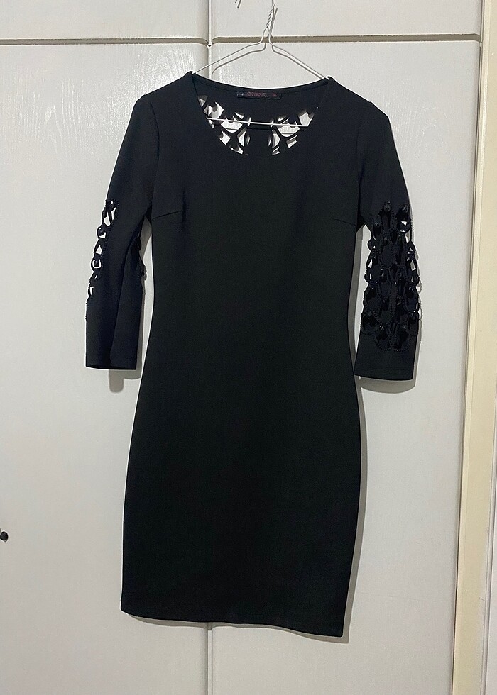 Siyah elbise - Görsel 2
