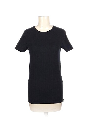 Asos T-shirt %70 İndirimli.