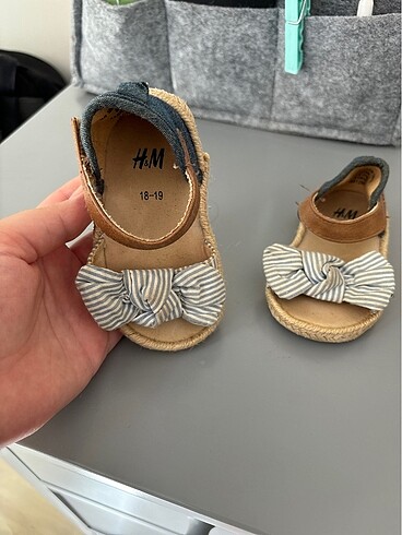 H&M Bebek ayakkabı
