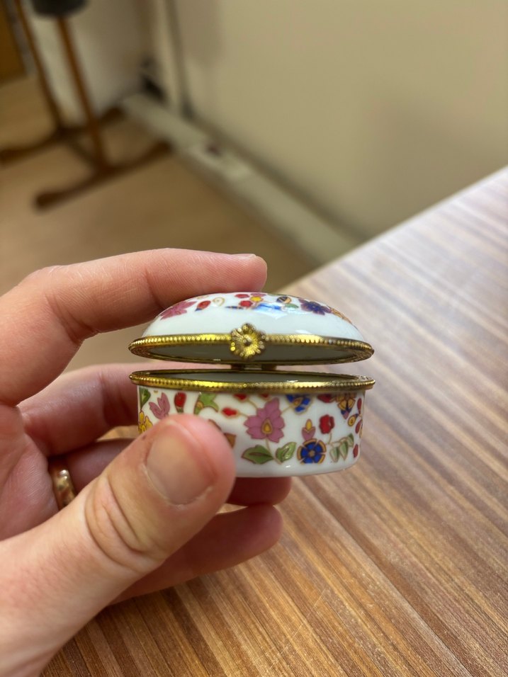 Çiçek Desenli Beyaz porselen Kutu - Görsel 5