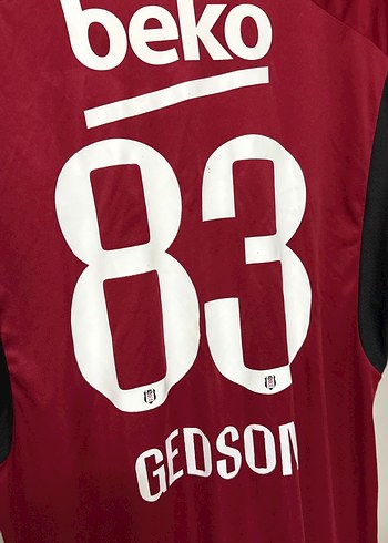 Gedsonun Konyaspor maçında giydiği tüm takım imzalı forma - Görsel 3