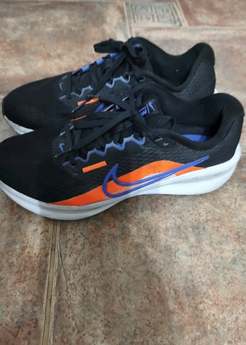 Nike Downshifter 13  Erkek Spor Ayakkabı 40 no çok az kullanıldı - Görsel 3